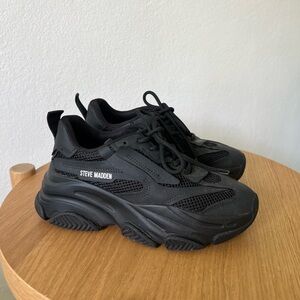 Steve Madden Possession black sneakers